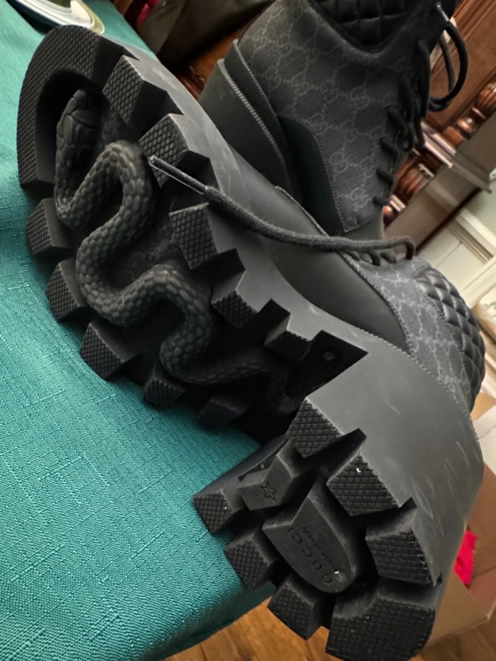 Gucci Supreme Combat Black Quilted Leather Platform Ankle Boots Apollo 40 - Picture 6 of 9